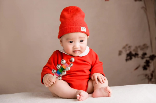 孝感3个月宝宝翻身